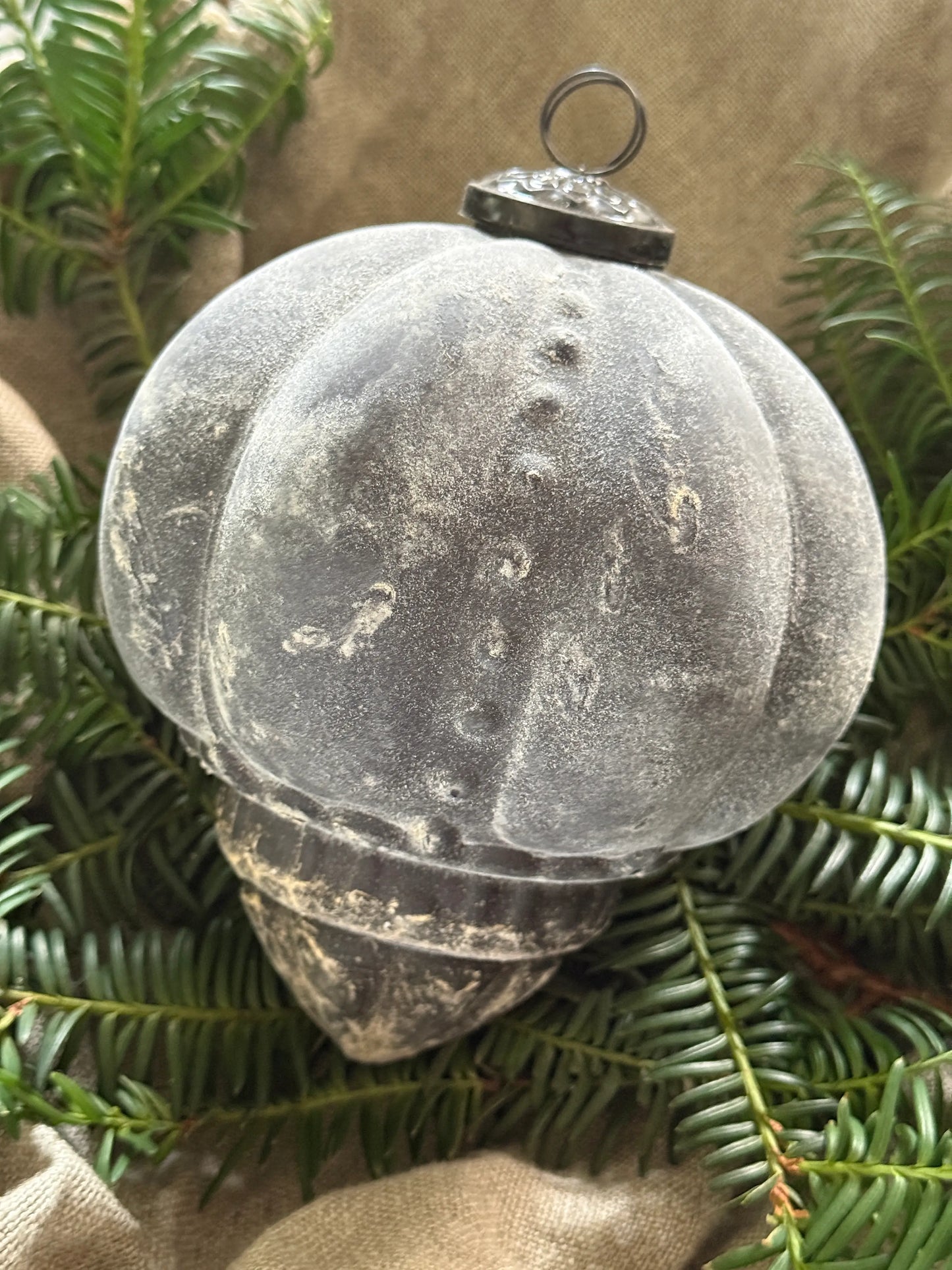 Kersthanger / ornament Old Grey