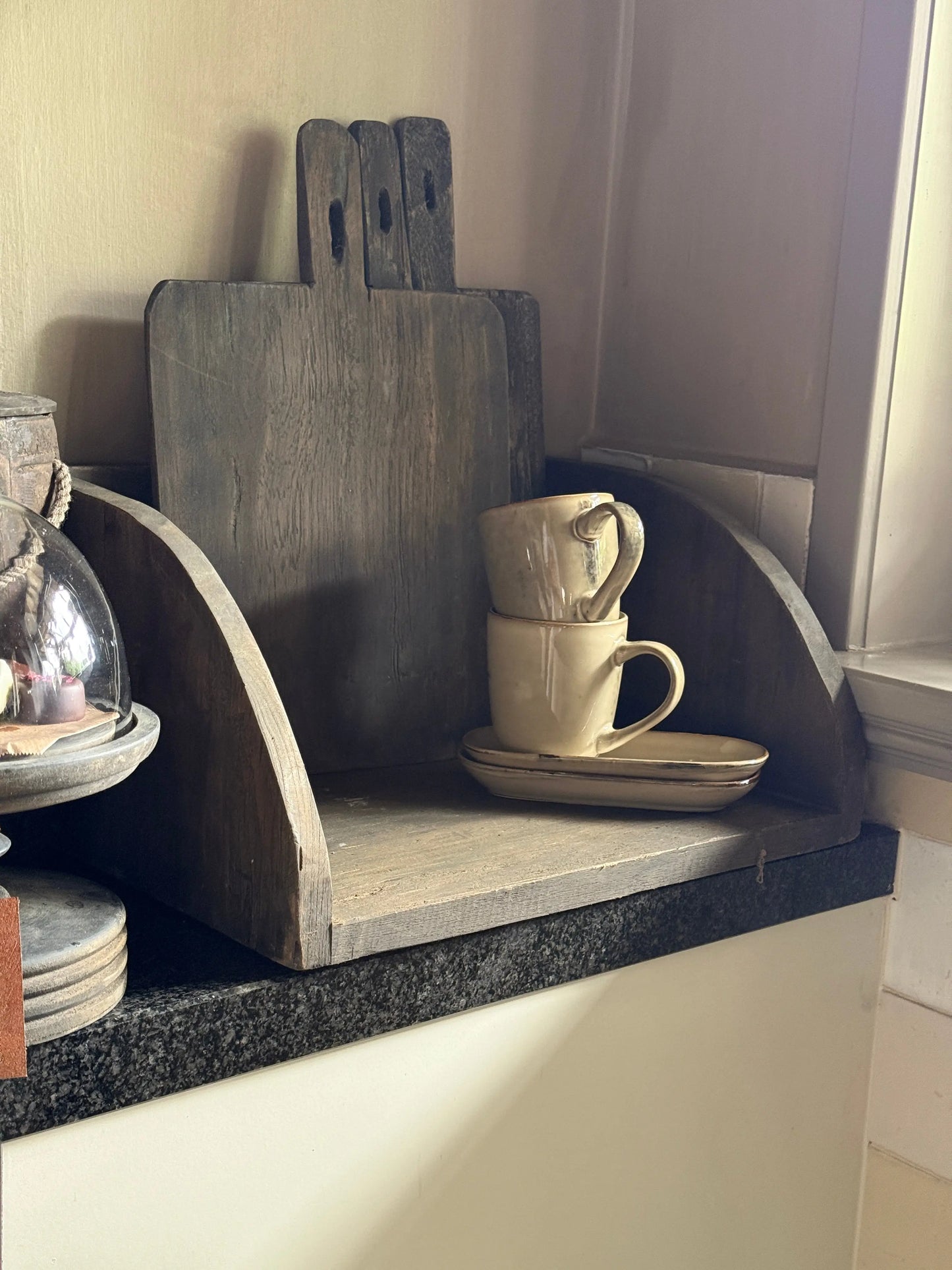 Open Grutter's Bin - Trapa Living