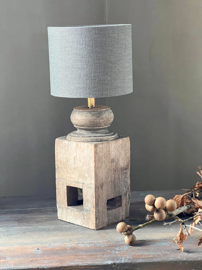 Tischlampe alter Treppengeländer, Aura Peeperkorn (03)