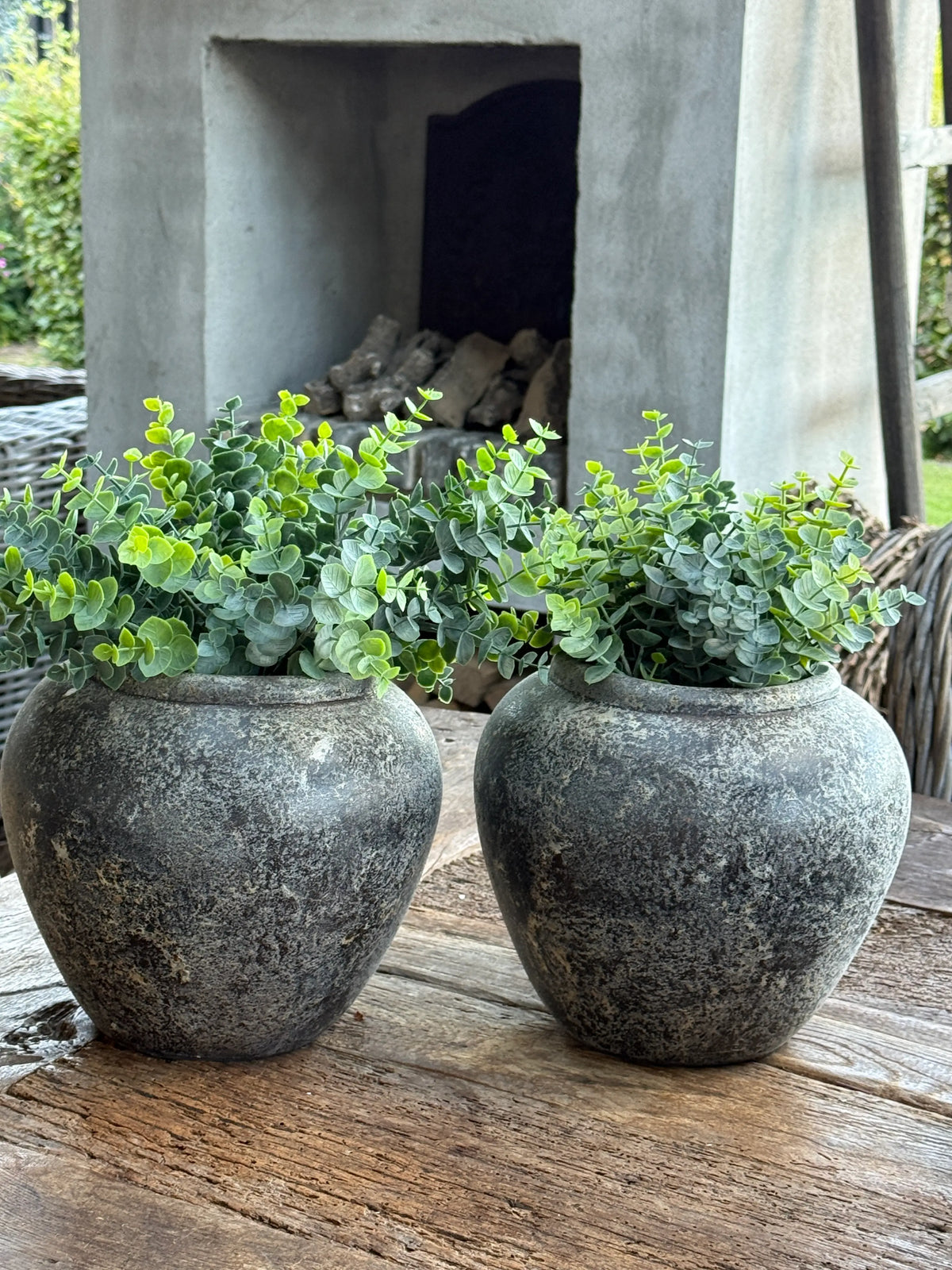 Aardewerk pot -grijs genuanceerd – 22 x 24 cm24,95