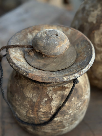 Oude Nepalese Pot met Deksel (LH15)