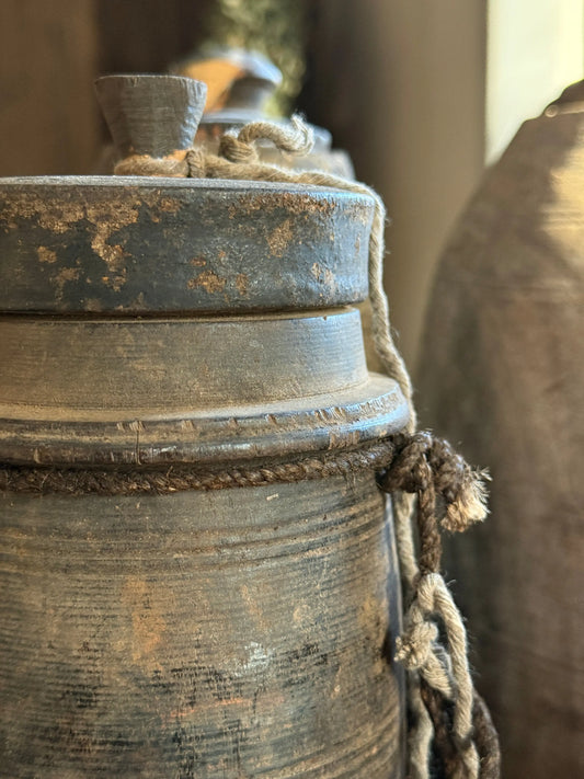Old Nepalese Pot with Lid (LH18)