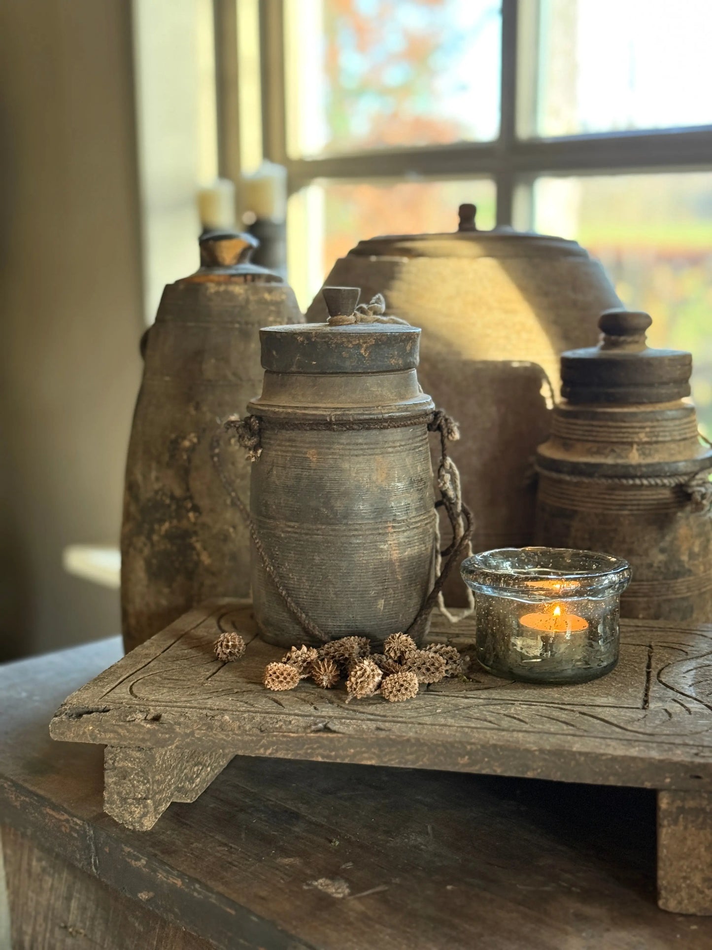 Oud Nepalese Pot met Deksel (LH18)