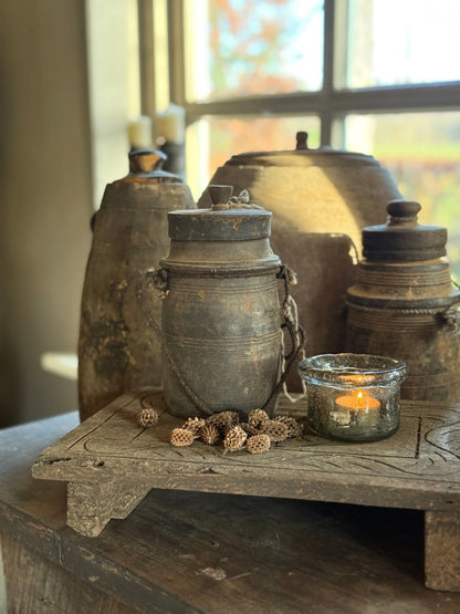 Oud Nepalese Pot met Deksel (LH18)