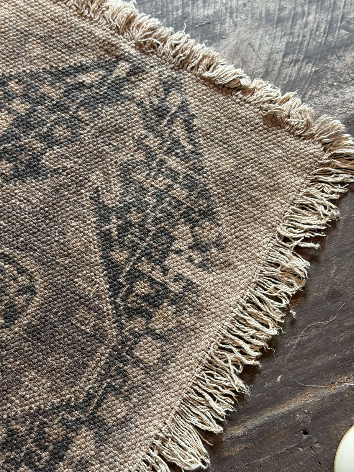 Kelim sierkleedje oud bruin/zwart