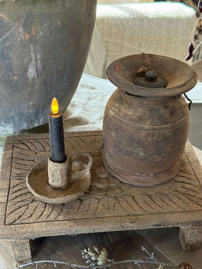 Oude Bajot met Houtsnijwerk – 34,5 x 23,5 x 7 cm.- (LH10)