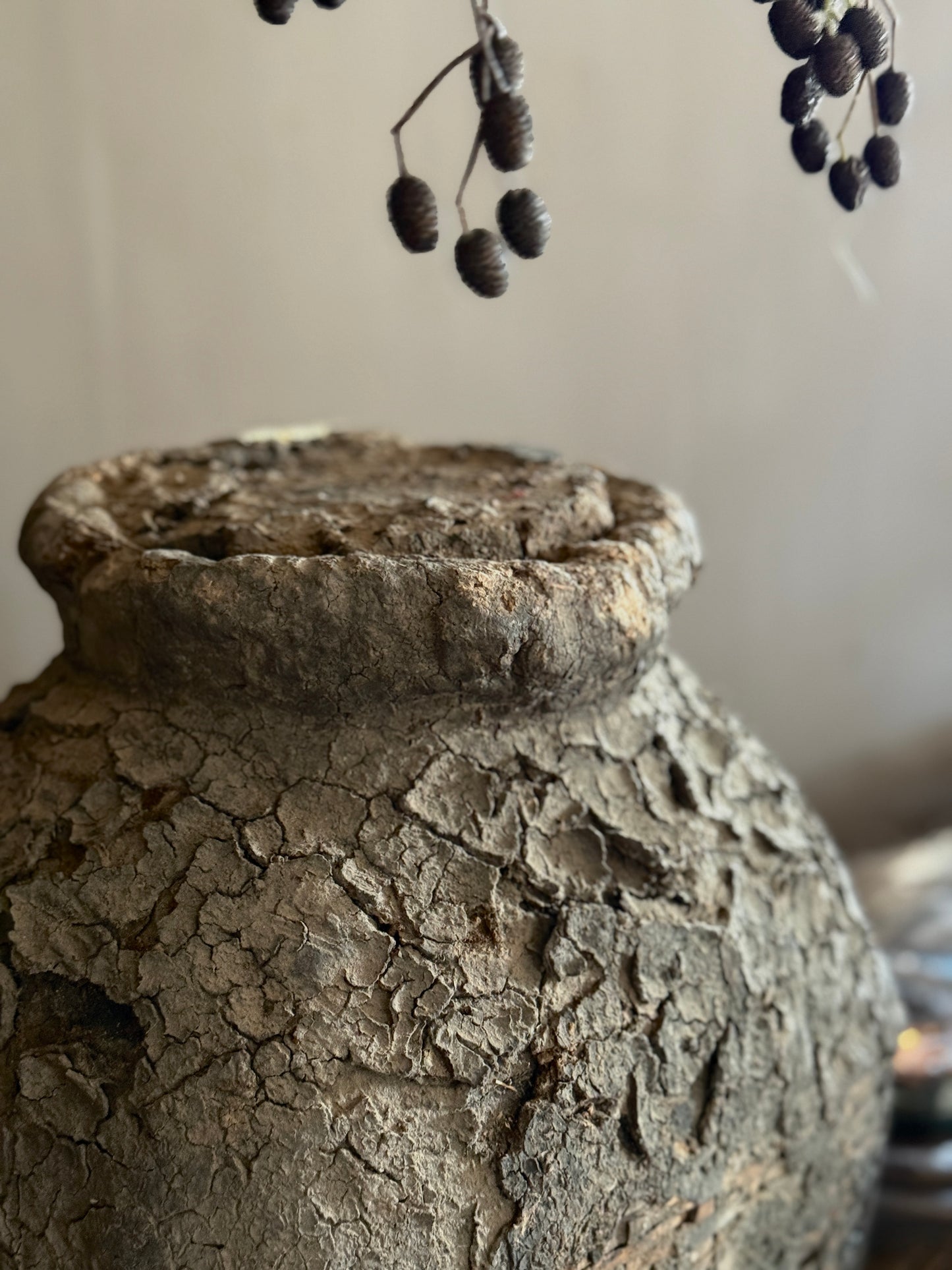 Authentic Old Clay Basket with Lid (06)