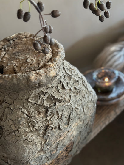 Authentic Old Clay Basket with Lid (06)