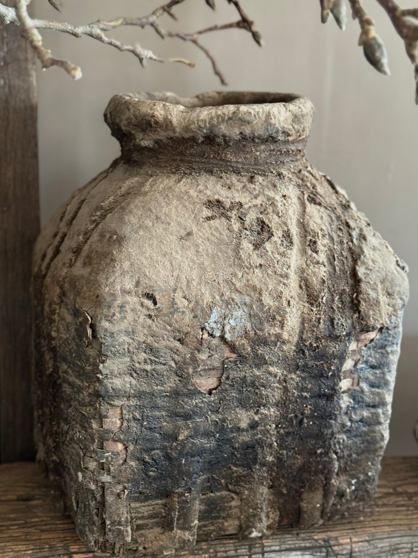 Authentic Clay Basket with Veins (04)