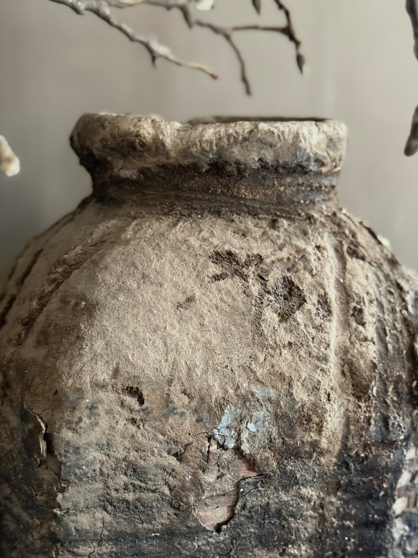 Authentic Clay Basket with Veins (04)