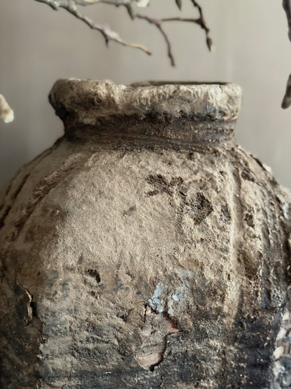 Authentic Clay Basket with Veins (04)