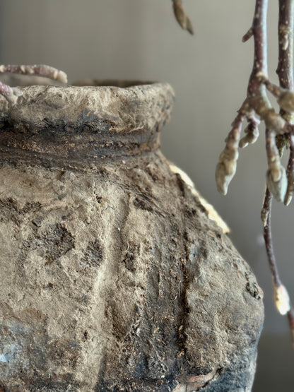 Authentic Clay Basket with Veins (04)