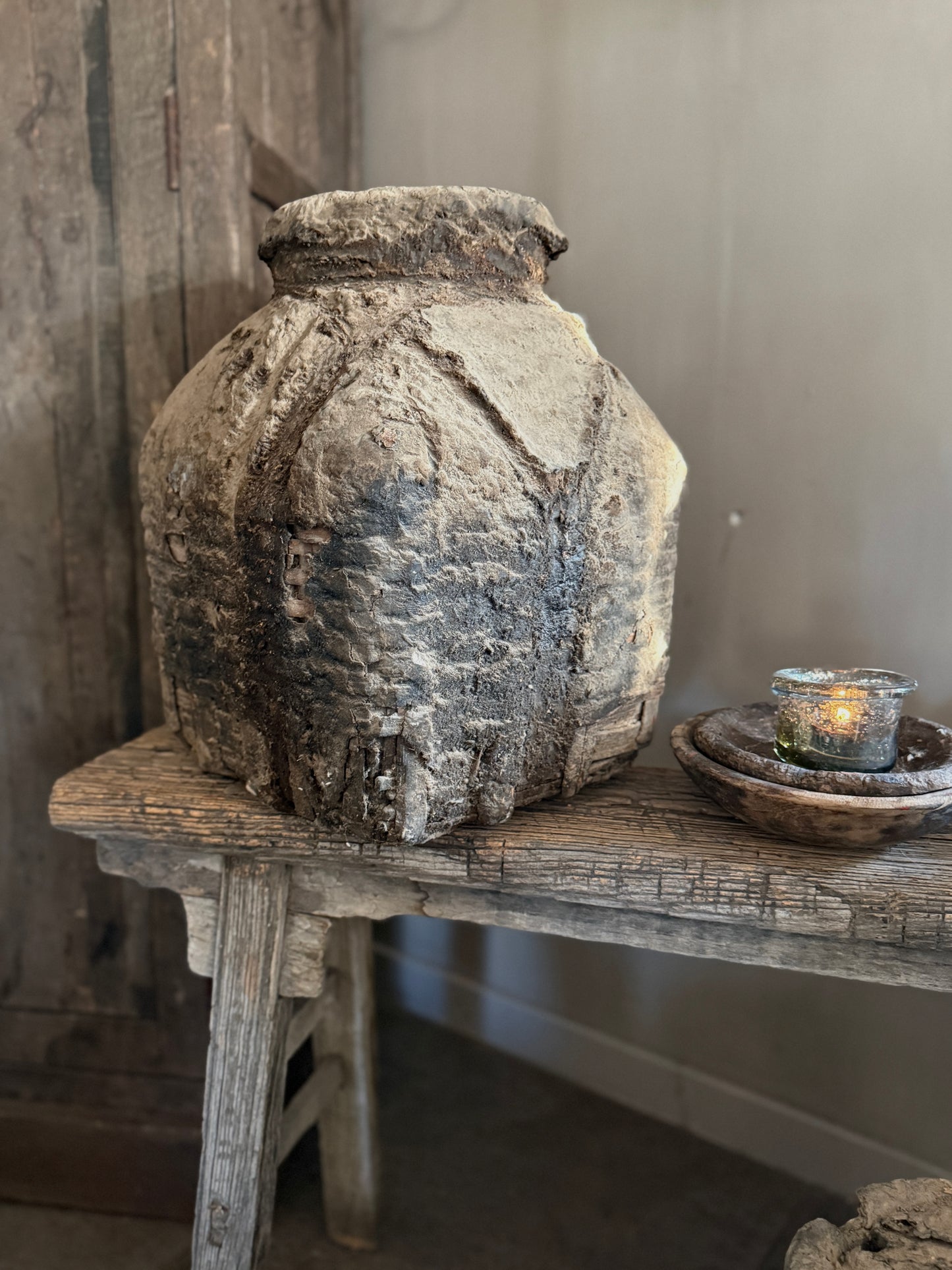 Authentic Clay Basket with Veins (04)