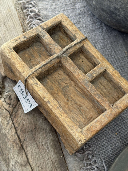 Oud houten tabaksschaaltje uit India- (LH01)