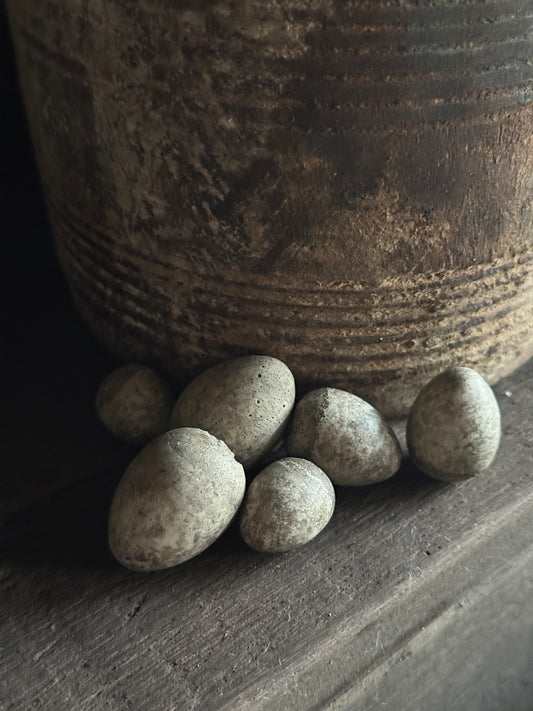 Set van 6 handgemaakte betonnen eitjes – PMR