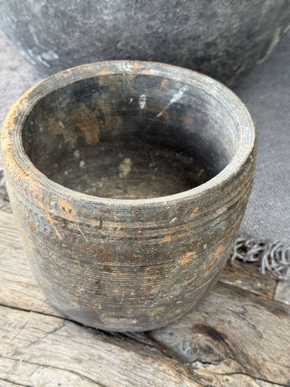 Oud houten potje uit India (LH2)