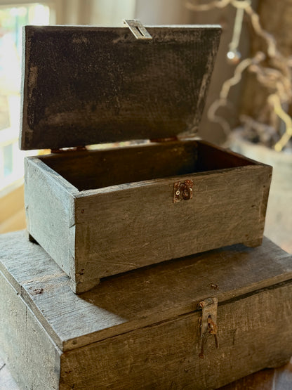 Wooden box Aura Peeperkorn – sturdy and rustic
