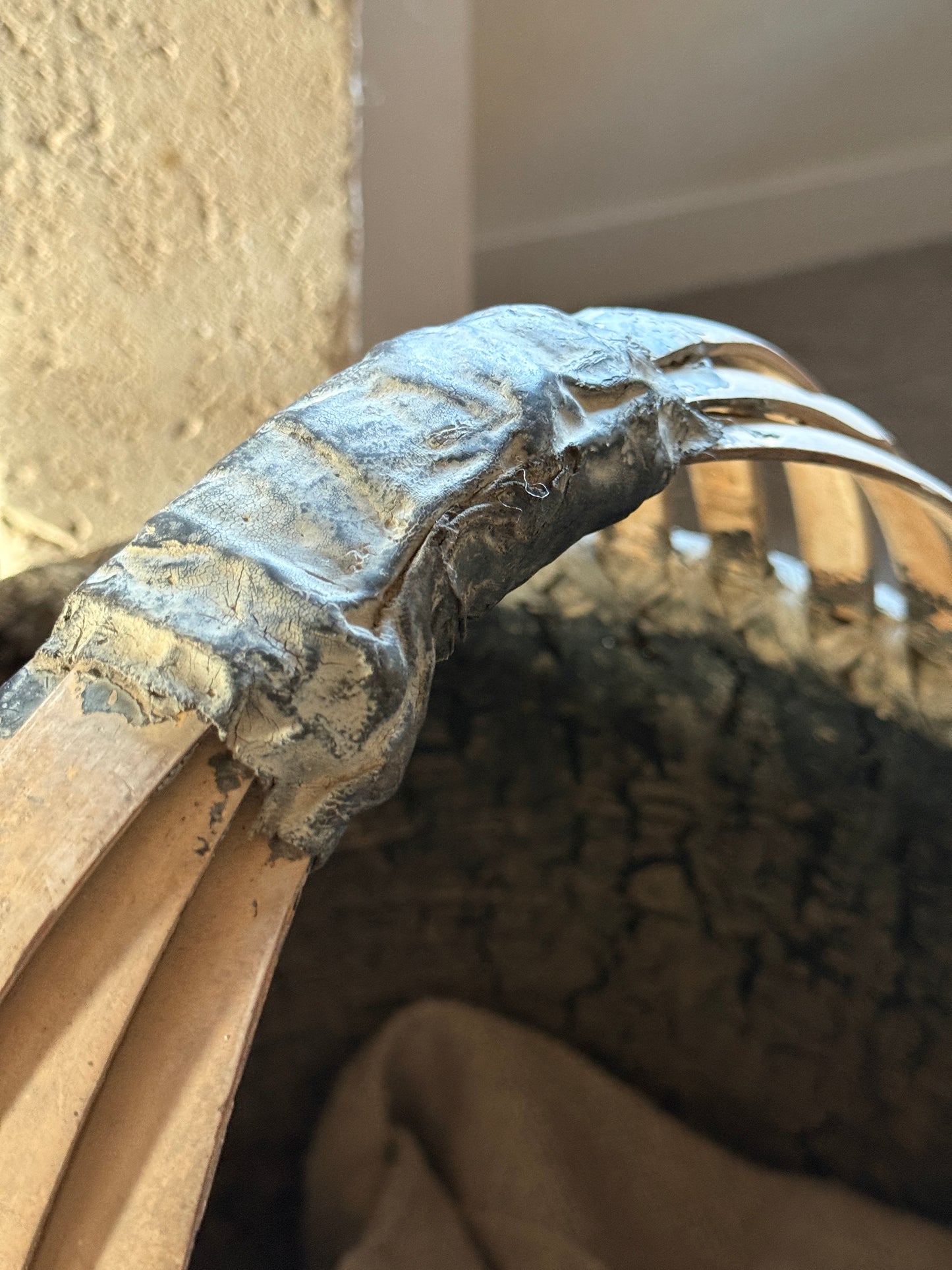 Authentischer chinesischer Korb mit Henkel