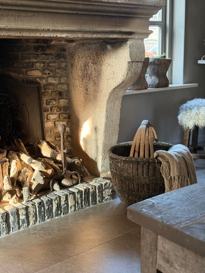 Authentischer chinesischer Korb mit Henkel