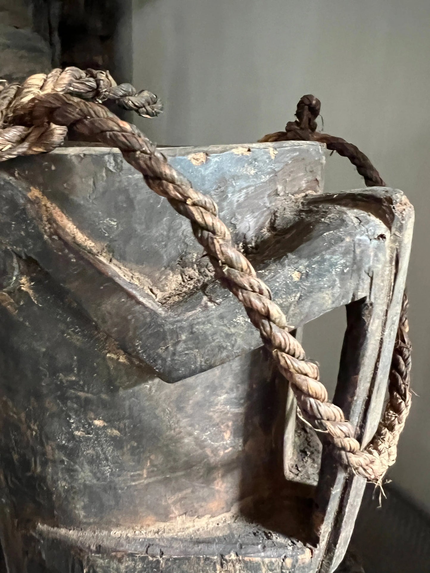 Authentieke houten Naga beker