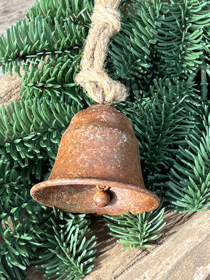 Bell pendant rust, available in M ​​and S