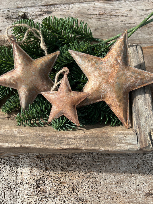 Star pendant rust - available in sizes SM and L