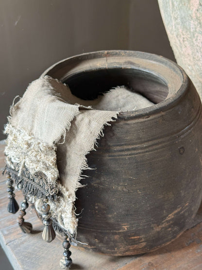 Oud houten pot uit India (LH7)
