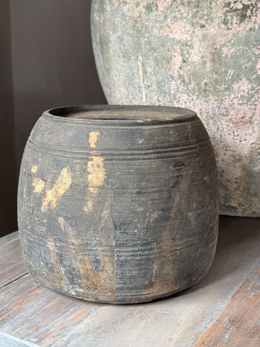 Oud houten pot uit India (LH7)