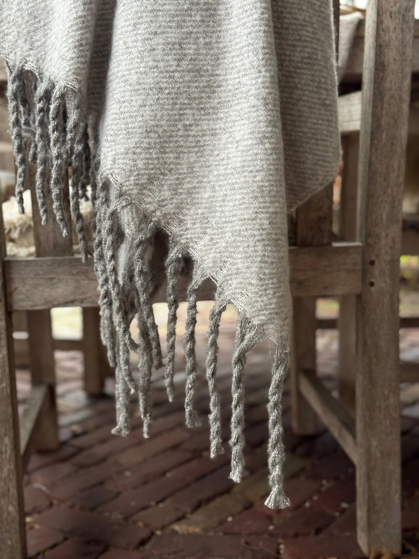Soft Plaid with Long Fringes – Soft Gray
