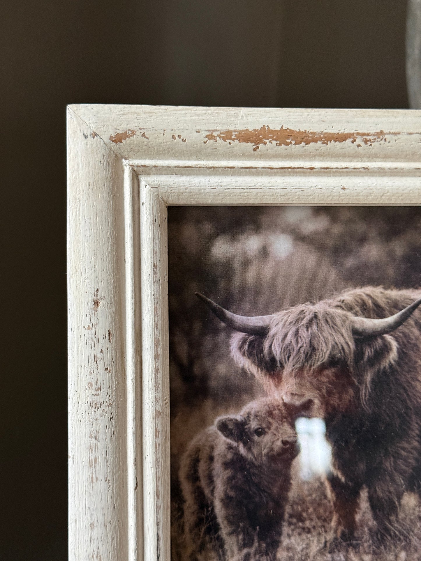 Sturdy wooden photo frame, sanded white – country interior