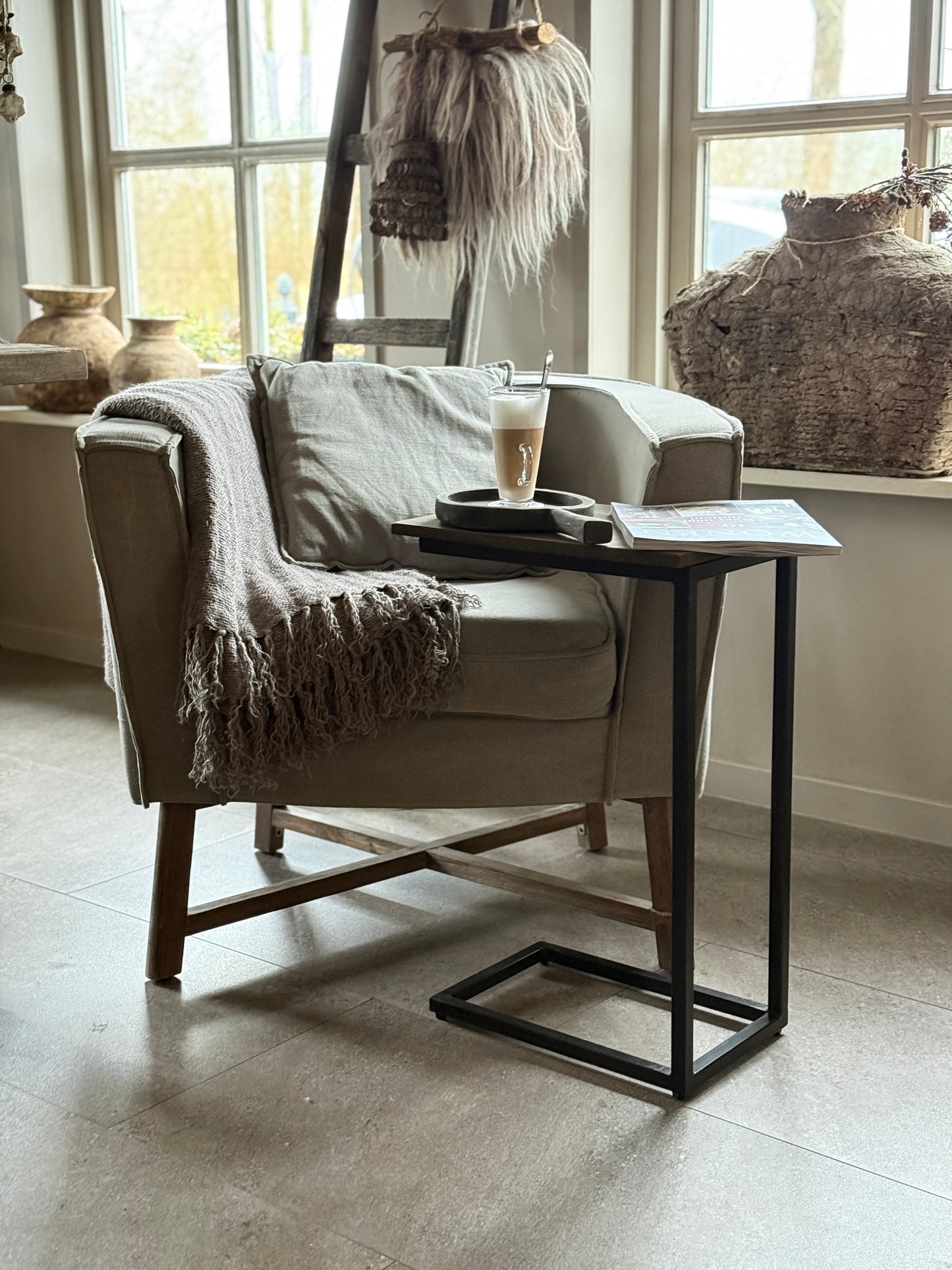 Set of 2 Side Tables