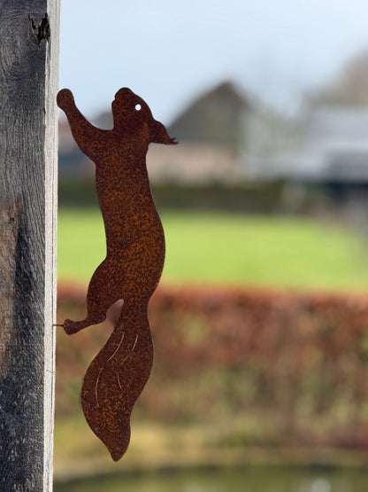 Eekhoorn van Geroest Metaal