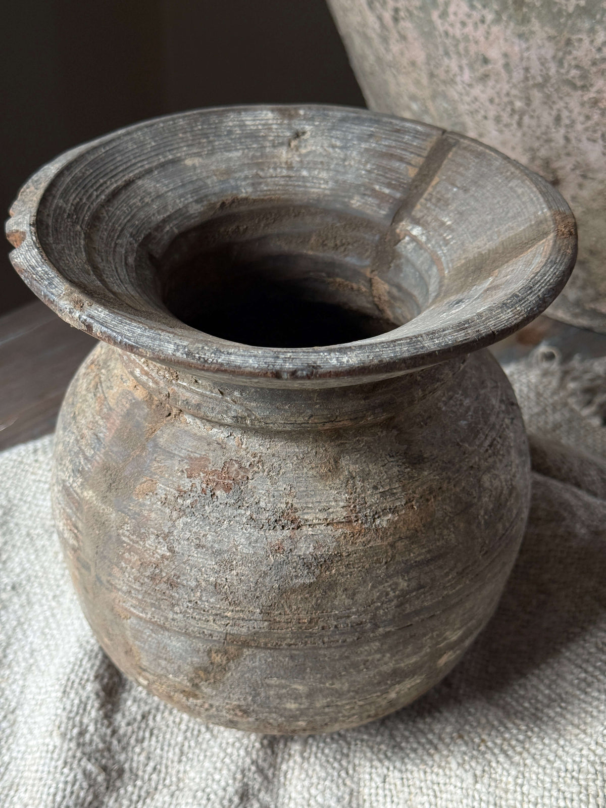 Nepalese bolle pot- (LH2)
