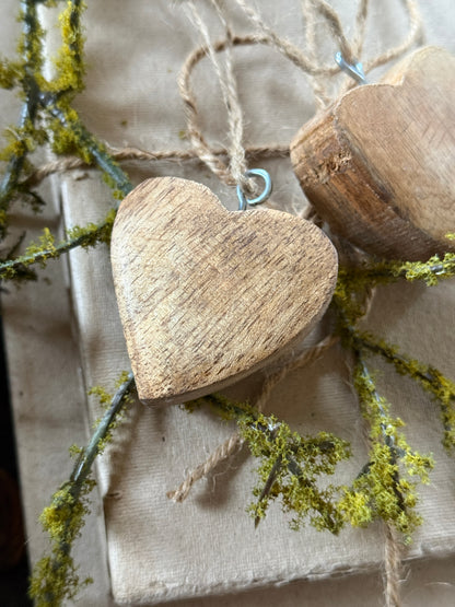 Houten Hartje aan Touw – Sfeervolle Decoratie – 5 x 5 cm