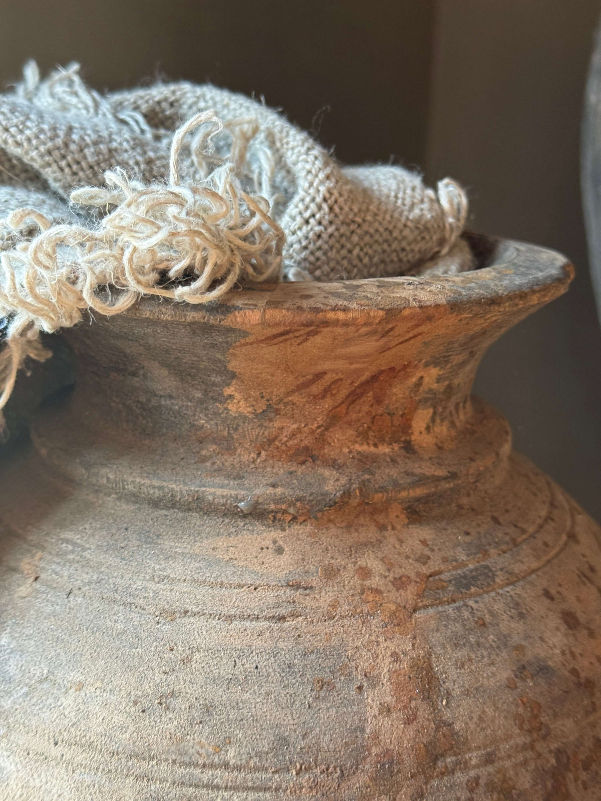 Oude Bolle Nepalese pot- (LH33)