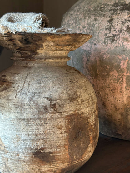Oude Houten Nepalese Pot