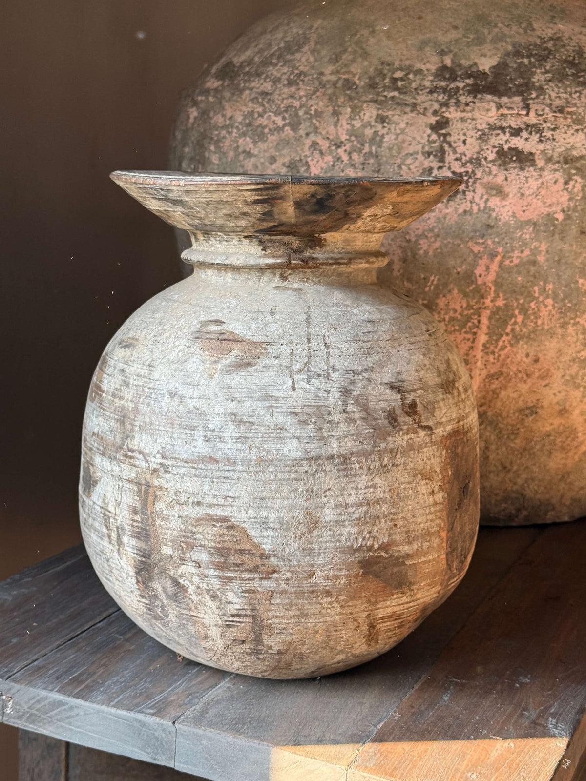 Oude Houten Nepalese Pot