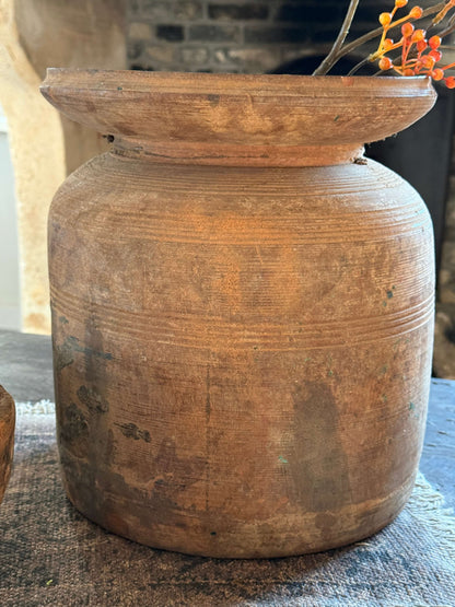 Nepalese Pot/ Vaas- (LH40)