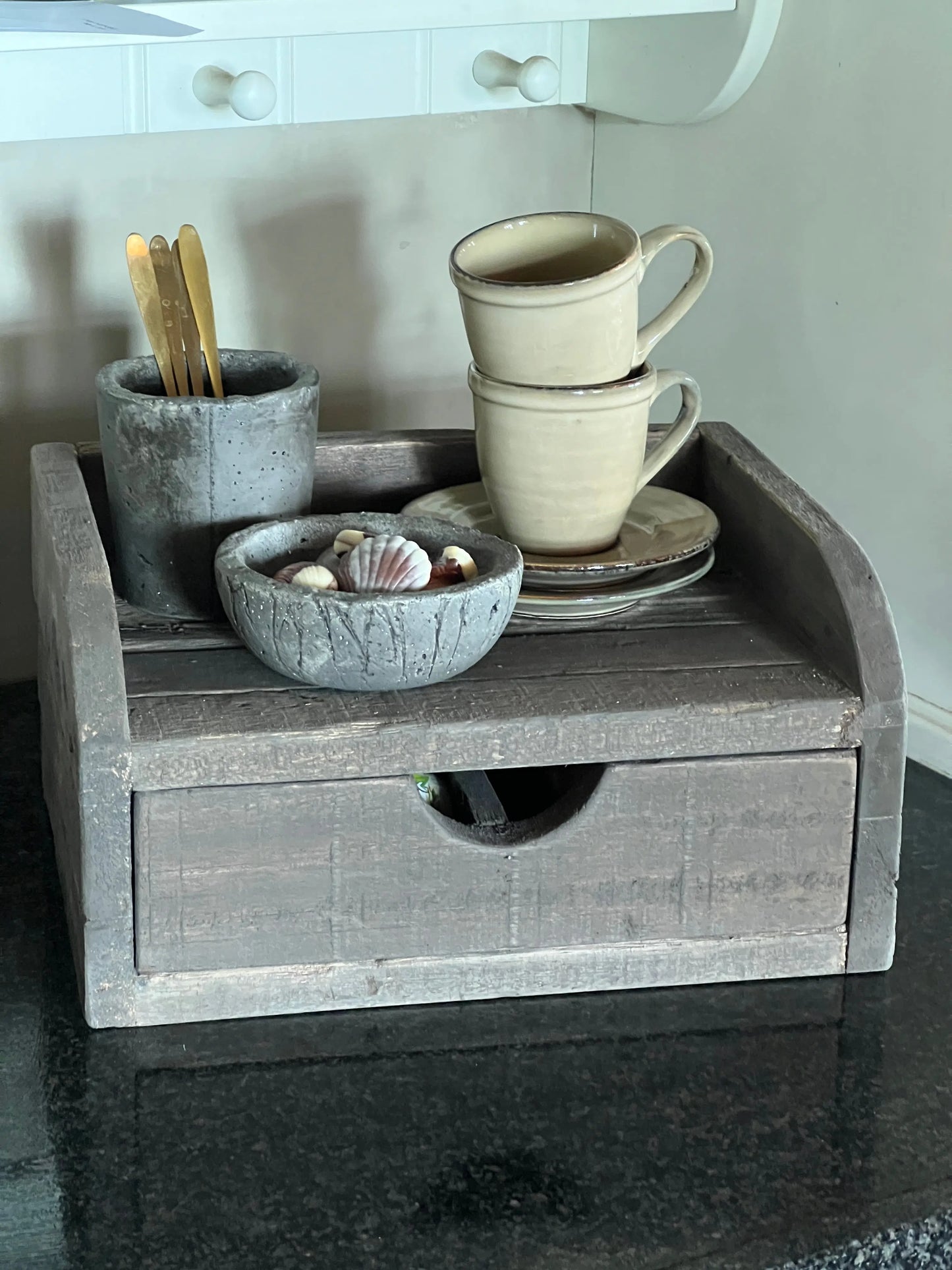 Kaffeetablett mit Schublade, L - Trapa Living
