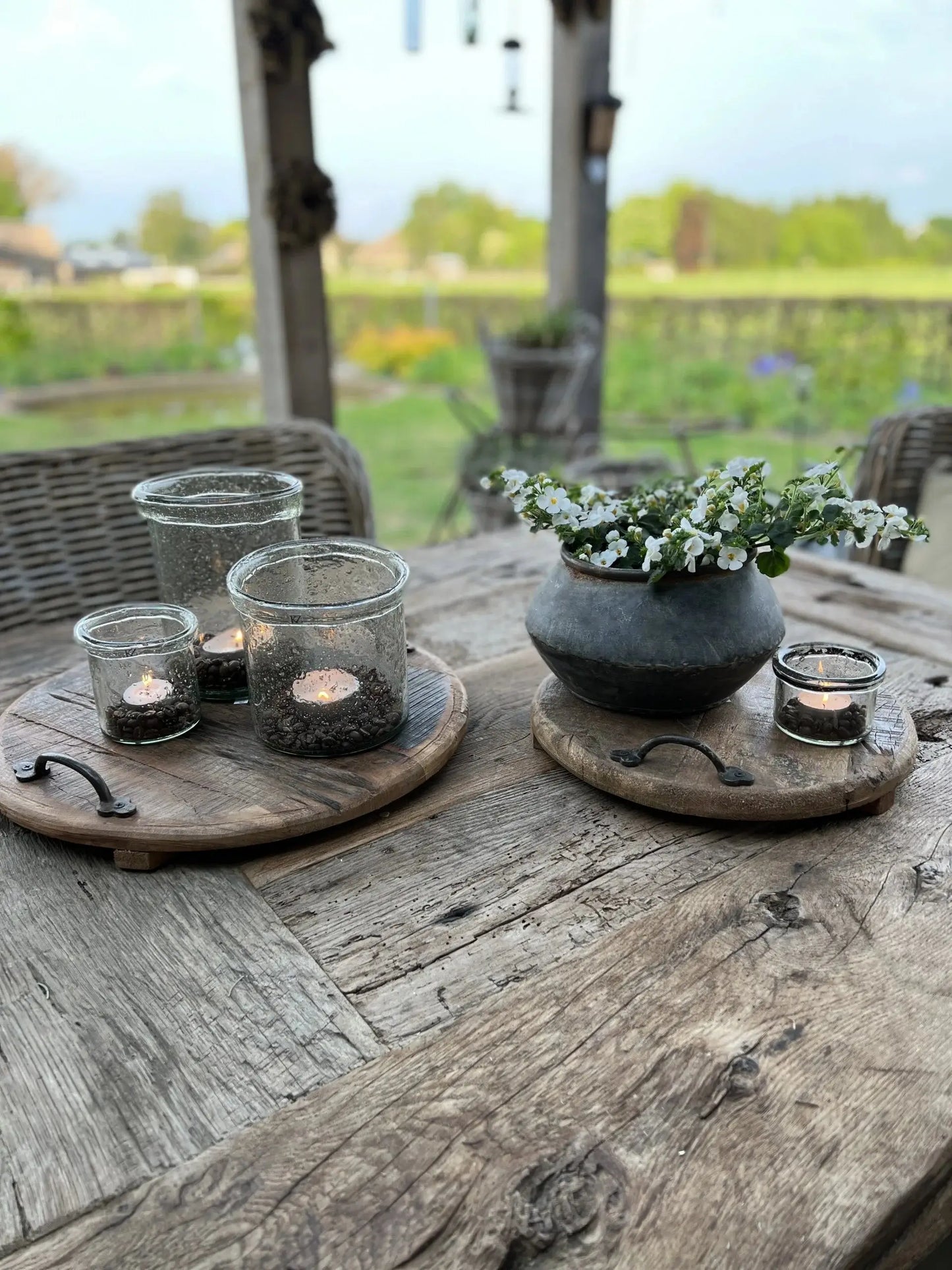 Plateau with iron handles available in S, M and L