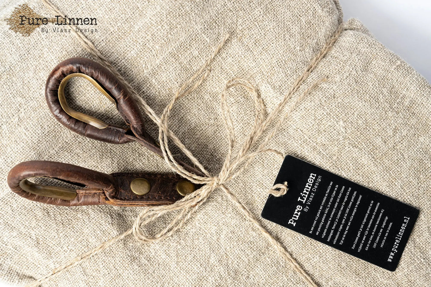 Curtain Abigail - 100% Linen (with leather hanging loops)