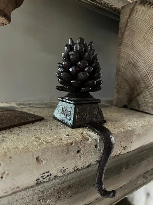 Pine cone pendant, open