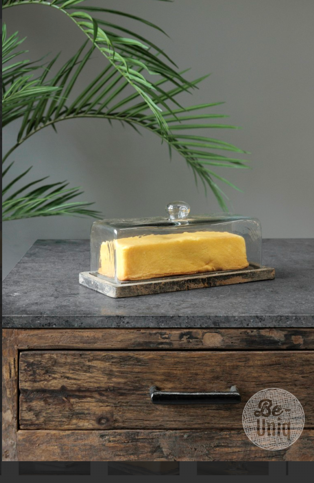 Glazen cakestolp met houten plateau – Be Uniq
