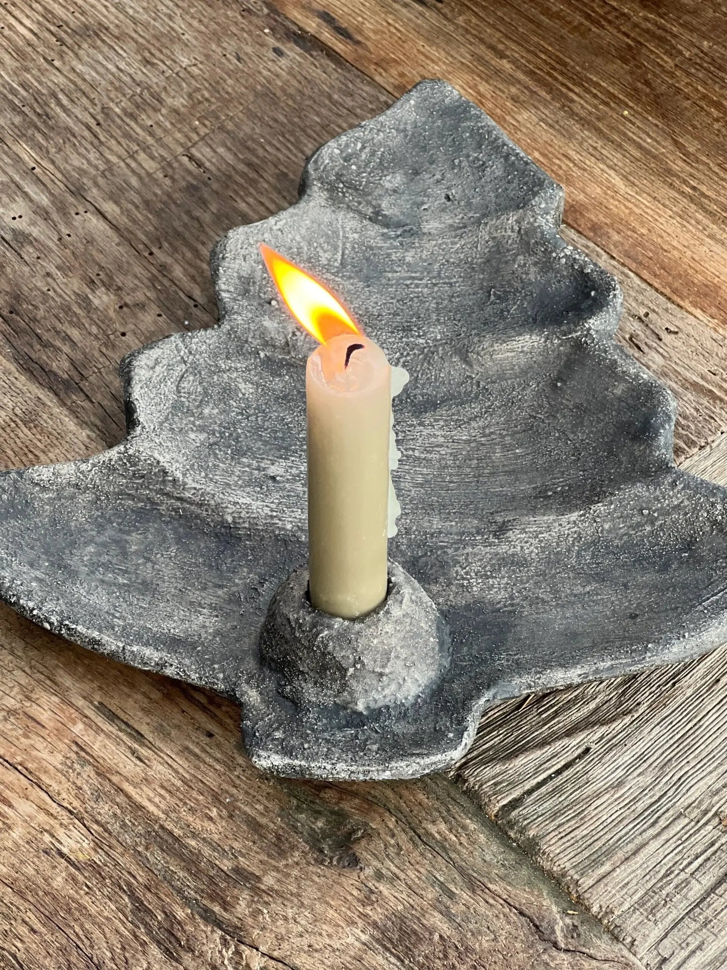 Concrete Christmas tree candlestick PMR