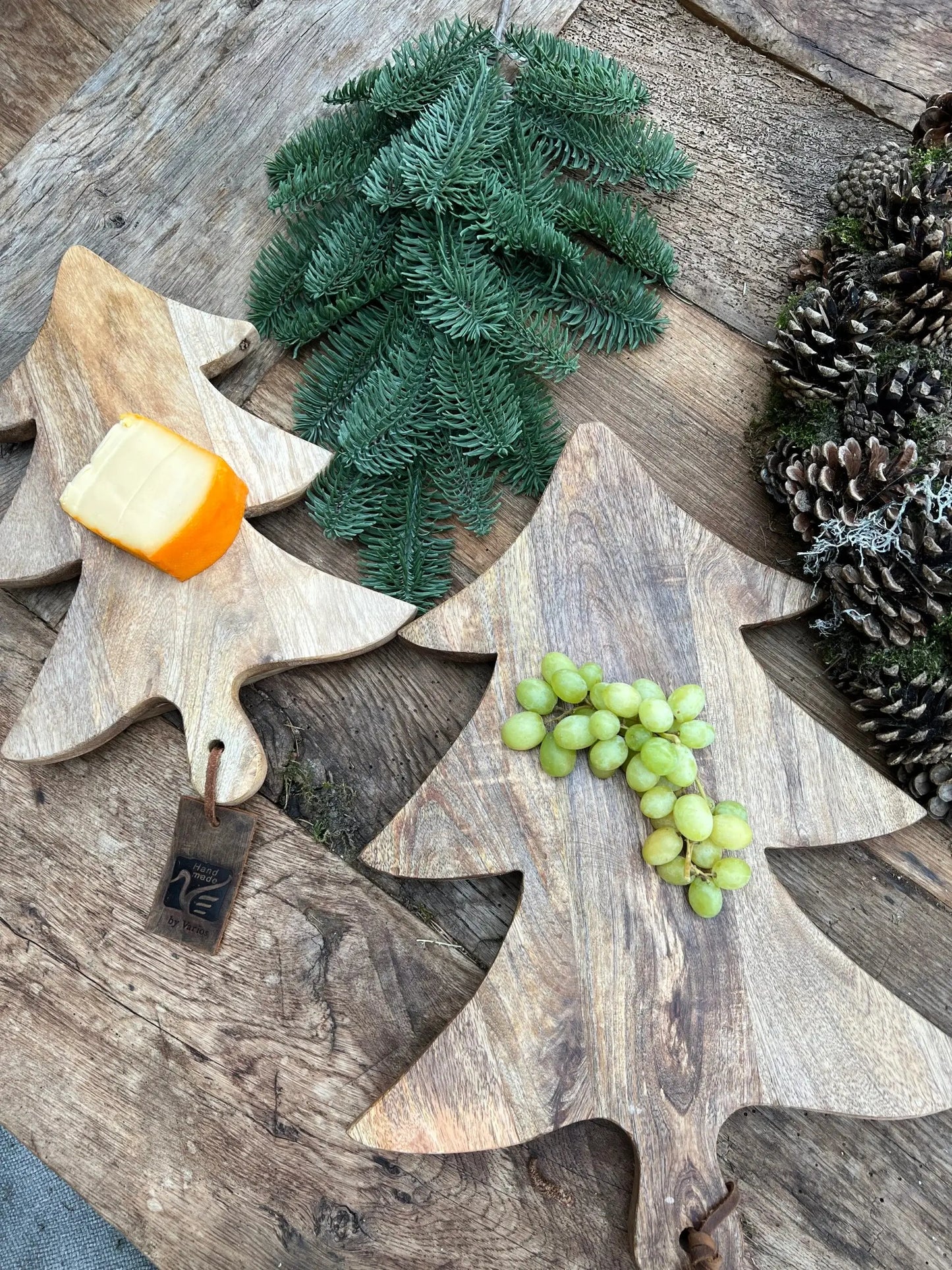 Serviertablett Weihnachtsbaum, erhältlich in M ​​und L