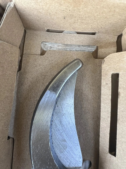 Pruning shears with leather handle