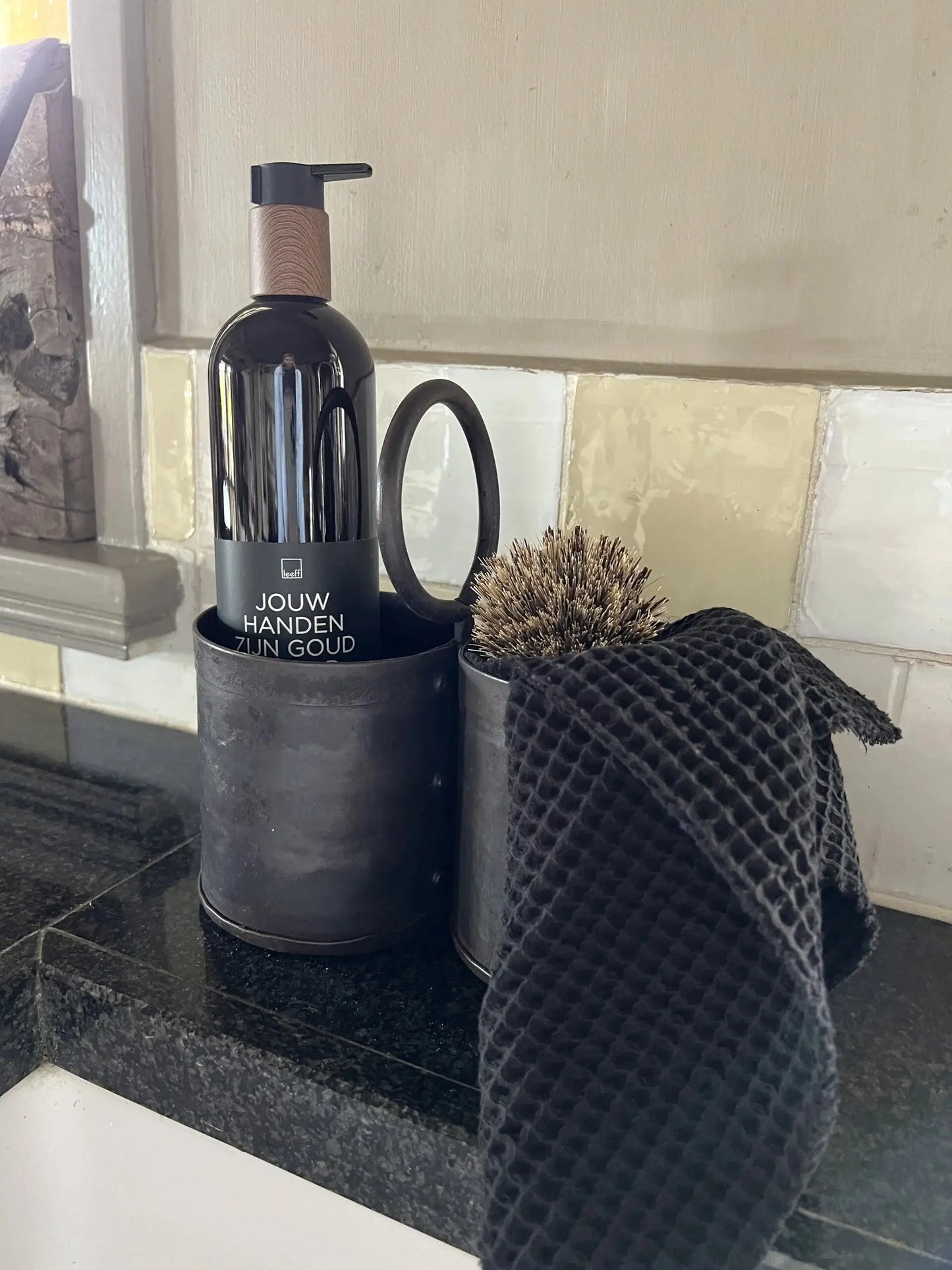 Flaschenhalter aus Eisen mit Griff, 2 Fächer