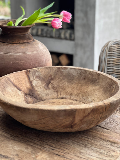 Old wooden bowl (3)