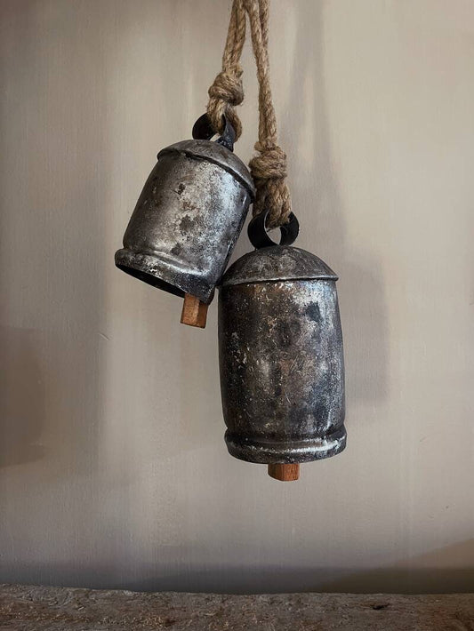 Antique bell M (left on image)