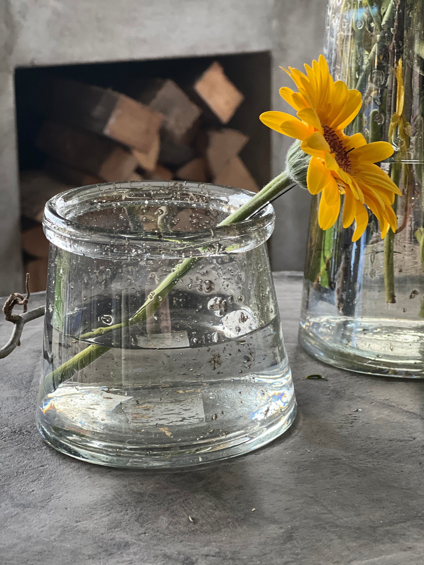 Mini vase transparent glass with metal flakes